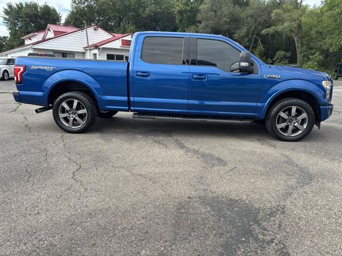 Used 2017 Ford F150 XLT w/ Equipment Group 302A Luxury AWD/4WD image 6