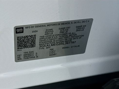 Used 2024 GMC Terrain SLE w/ Driver Convenience Package FWD image 12