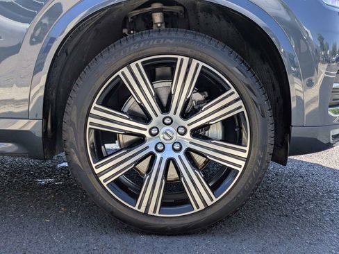 Used 2025 Volvo XC90 B6 Plus w/ Protection Package Premier image 11