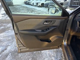 Used 2021 Nissan Rogue SV video 1