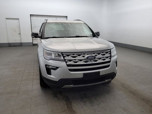 Used 2018 Ford Explorer XLT w/ Equipment Group 202A image 14