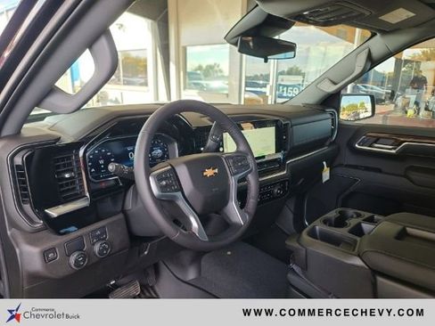 Used 2022 Chevrolet Silverado 1500 LT w/ Protection Package image 13