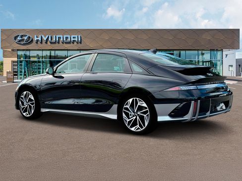New 2025 Hyundai Ioniq 6 SEL image 4