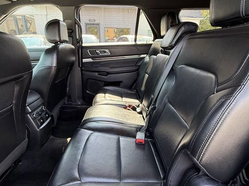 Used 2016 Ford Explorer Limited image 22