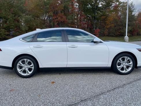 Certified 2023 Honda Accord LX image 10