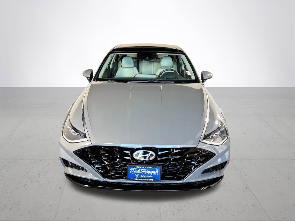 Used 2022 Hyundai Sonata Limited FWD image 3
