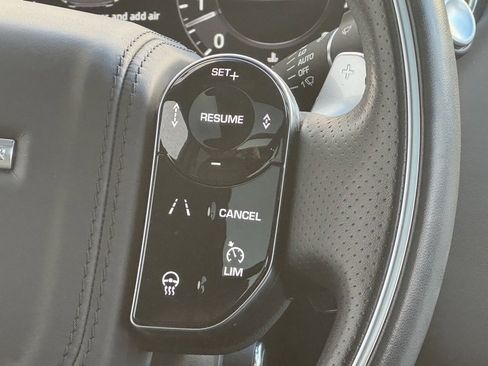 Used 2019 Land Rover Range Rover Sport HSE Dynamic image 16