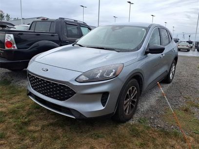 Used 2022 Ford Escape SE w/ Convenience Package