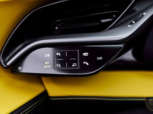 Used 2024 Ferrari SF90 Spider AWD/4WD image 75