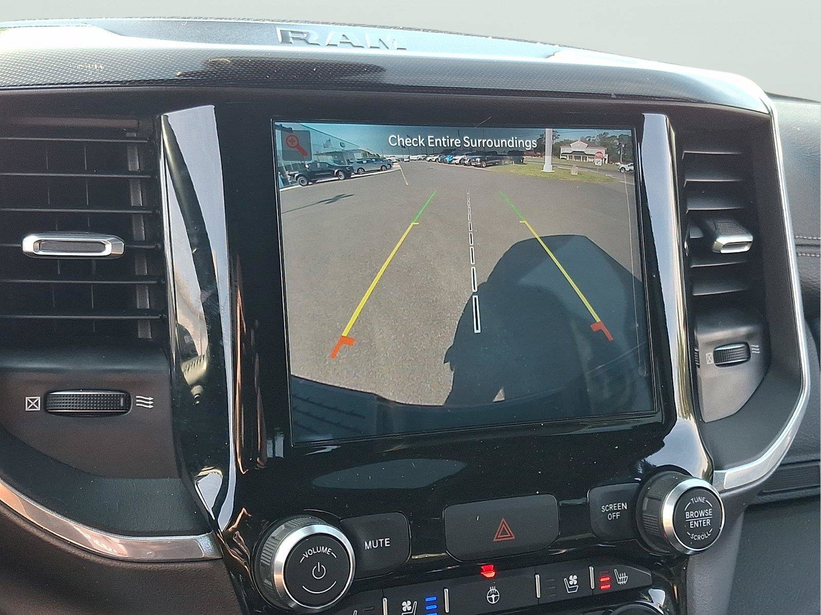 Used 2022 RAM 2500 Laramie AWD/4WD image 18