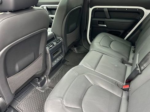 New 2026 Land Rover Defender 110 X-Dynamic SE image 11