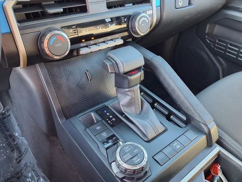 Used 2025 Toyota Tacoma SR5 image 9