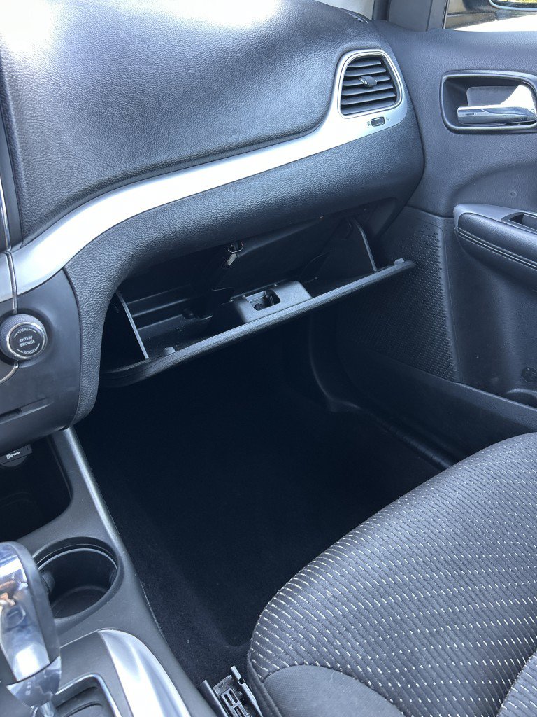 Used 2018 Dodge Journey SXT AWD/4WD image 22