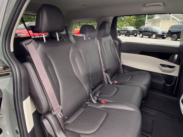 Used 2023 Kia Carnival SX FWD image 24