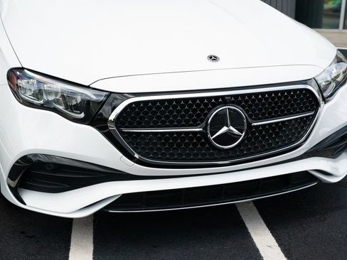 Used 2025 Mercedes-Benz E 350 Sedan w/ Winter Package image 5