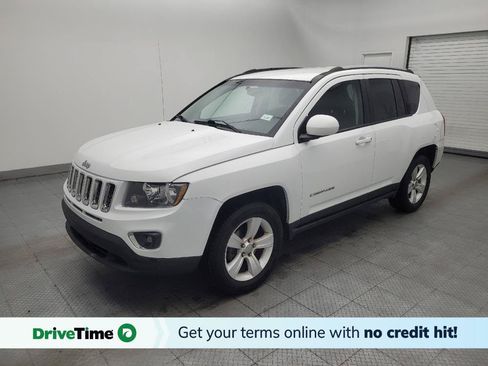 Used 2017 Jeep Compass Latitude AWD/4WD image 1