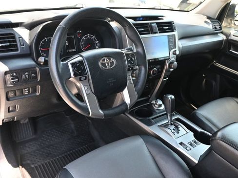 Used 2021 Toyota 4Runner SR5 Premium w/ Moonroof Package AWD/4WD image 8