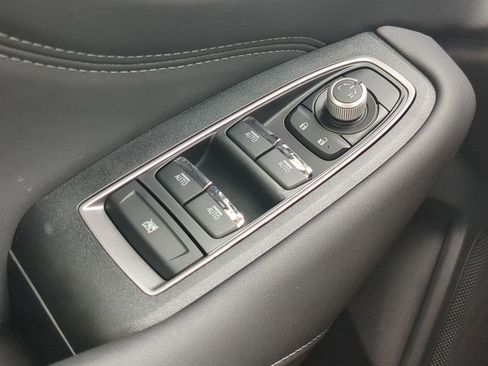 New 2025 Subaru Outback Limited image 24