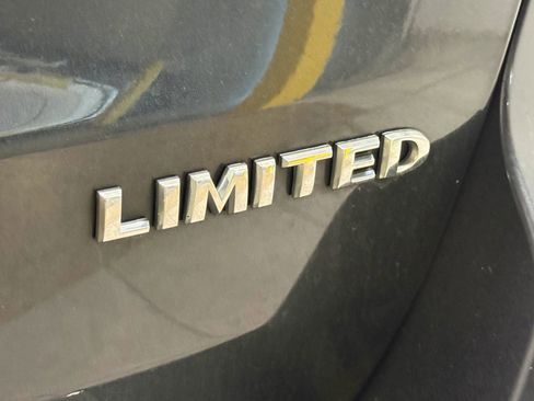 Used 2015 Jeep Grand Cherokee Limited AWD/4WD image 15
