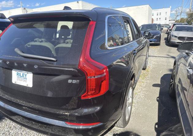 Used 2024 Volvo XC90 B5 Core AWD/4WD image 4