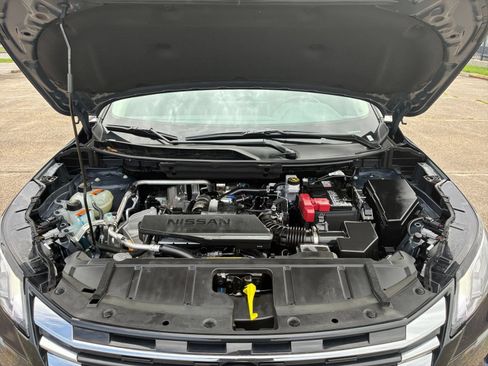 Used 2026 Nissan Rogue SL FWD image 33