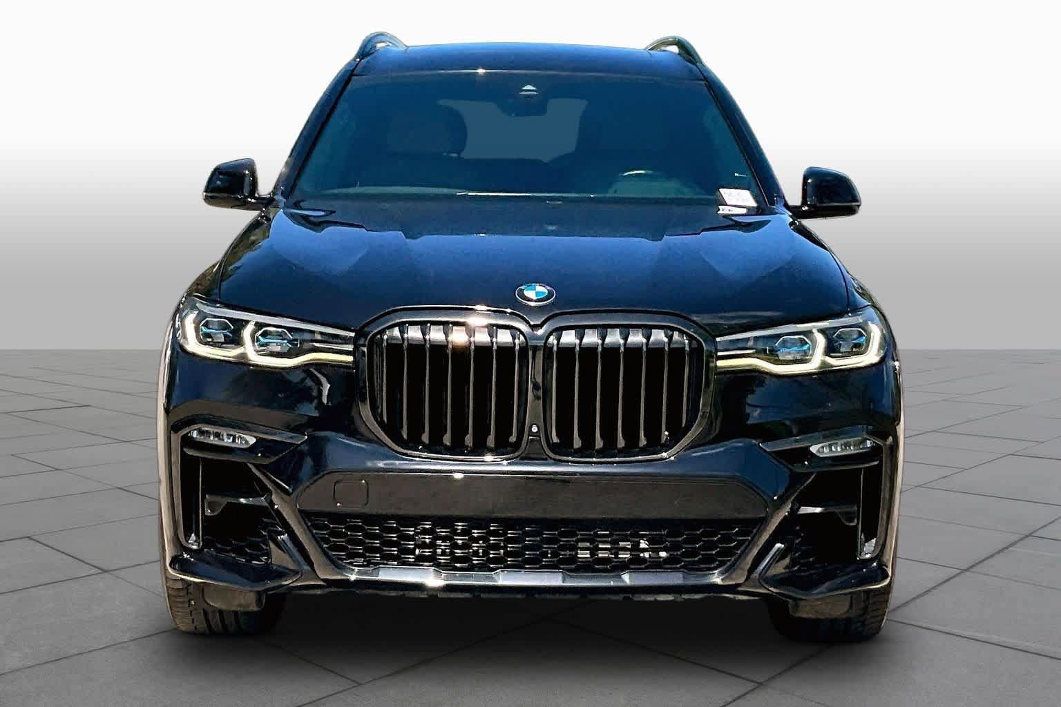Used 2021 BMW X7 M50i w/ Executive Package AWD/4WD image 4