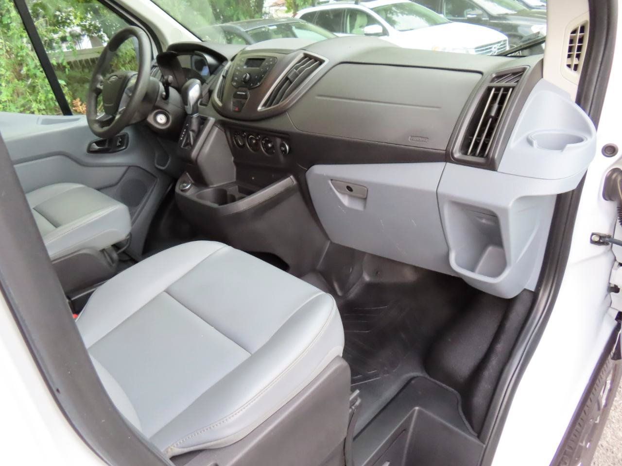 Used 2019 Ford Transit 250 130 Low Roof RWD image 26