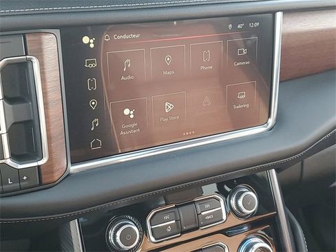 Used 2023 GMC Yukon Denali Ultimate image 13