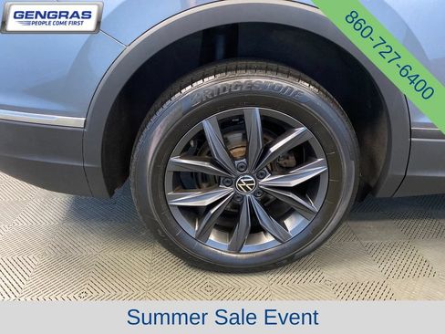 Used 2022 Volkswagen Tiguan SE AWD/4WD image 36