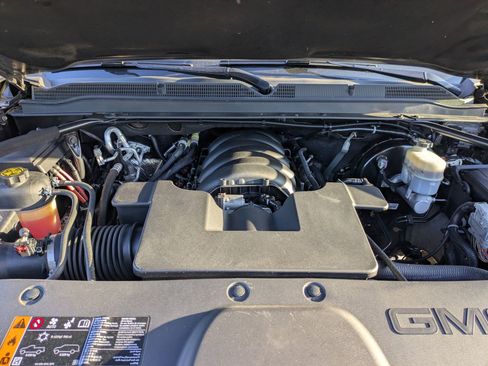 Used 2020 GMC Yukon Denali w/ Denali Ultimate Package image 40