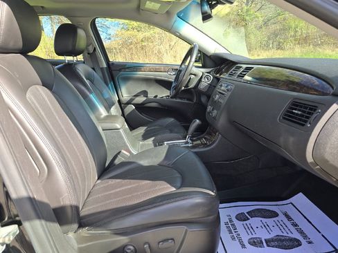 Used 2007 Buick Lucerne CXS image 16