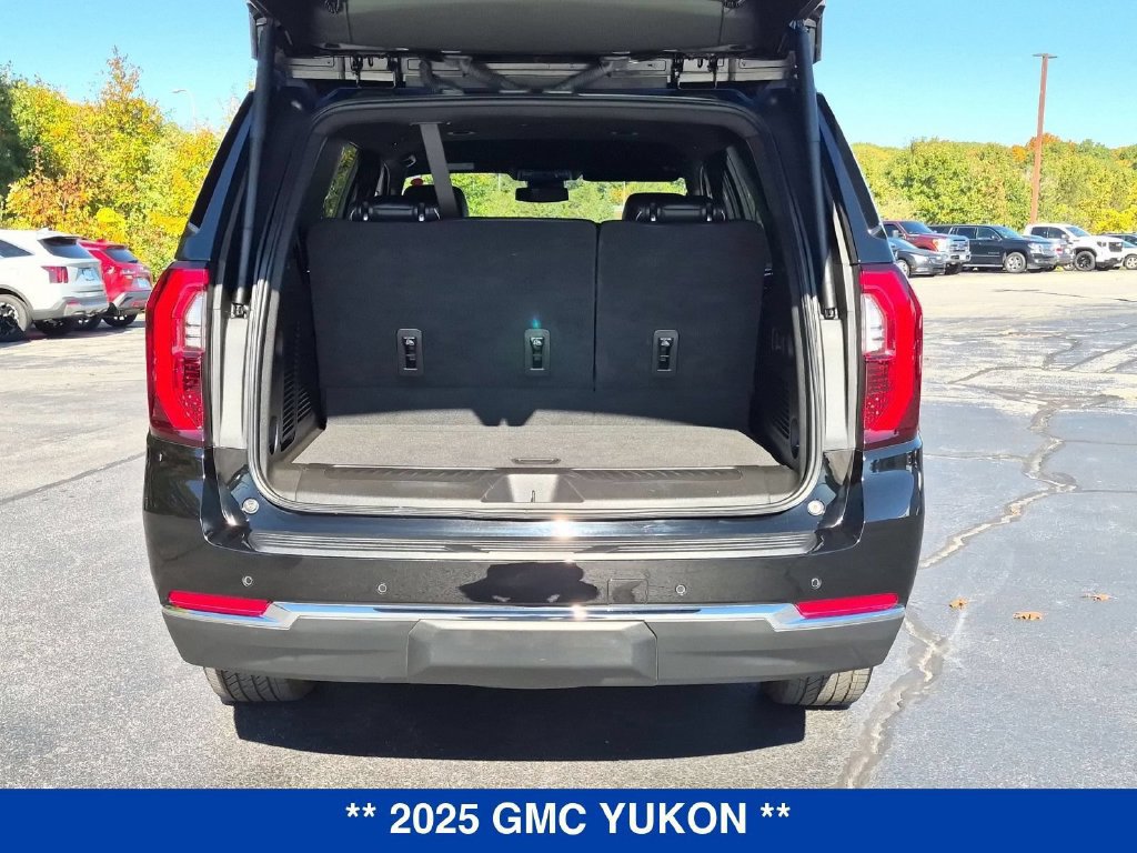 Used 2025 GMC Yukon Elevation AWD/4WD image 30
