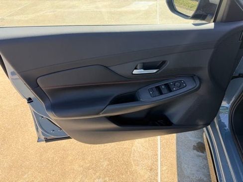 New 2026 Nissan Sentra SR w/ Floor Mat Package FWD image 13