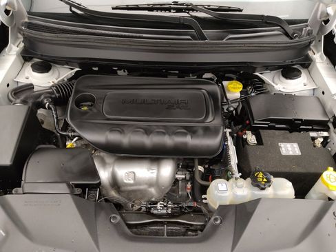 Used 2023 Jeep Cherokee Altitude Lux image 30