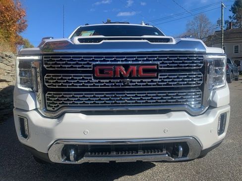 Used 2022 GMC Sierra 2500 Denali image 3