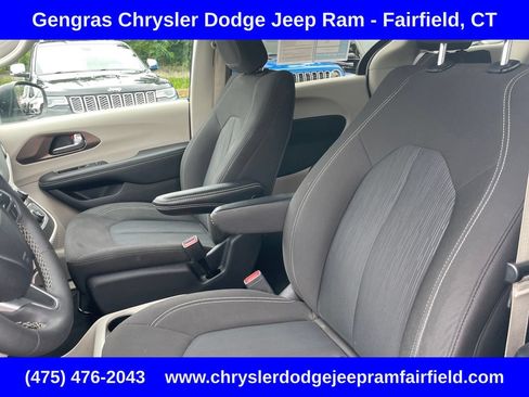 Certified 2024 Chrysler Voyager LX FWD image 46