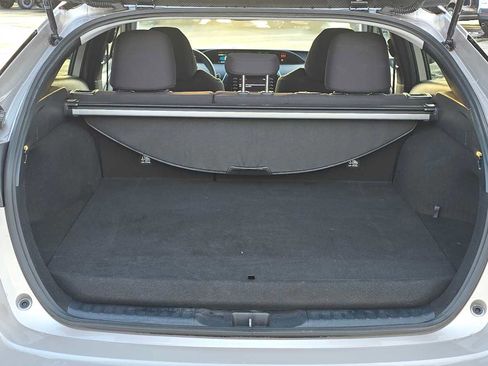 Used 2022 Toyota Prius Prime LE image 18