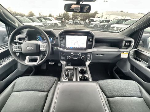 New 2025 Ford F150 Lightning XLT image 23