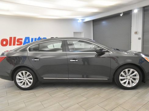 Used 2015 Buick LaCrosse image 6