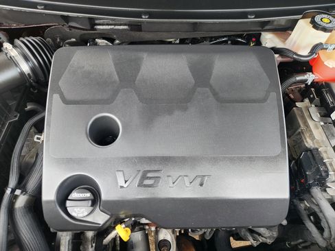 Used 2023 Chevrolet Traverse LT w/ LT Premium Package FWD image 33
