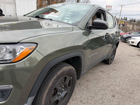 Used 2018 Jeep Compass Sport image 7