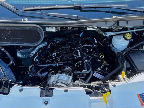 Used 2023 Ford Transit 350 XLT image 30