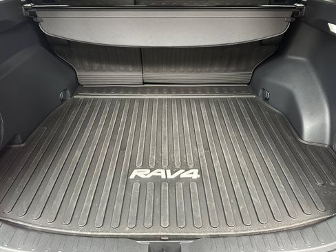Used 2025 Toyota RAV4 Limited w/ Advanced Technology Package AWD/4WD image 20