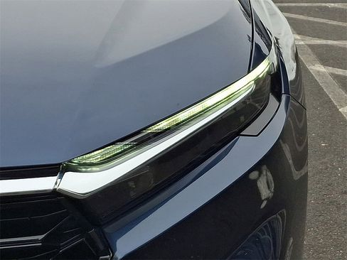 Used 2023 Honda CR-V EX-L image 9