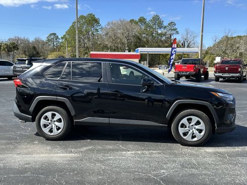 Used 2023 Toyota RAV4 LE FWD image 3