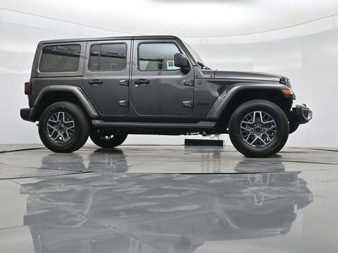 New 2026 Jeep Wrangler Unlimited Sahara AWD/4WD image 46