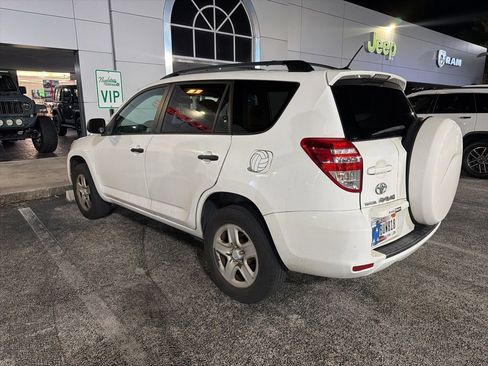 Used 2010 Toyota RAV4 2WD image 5