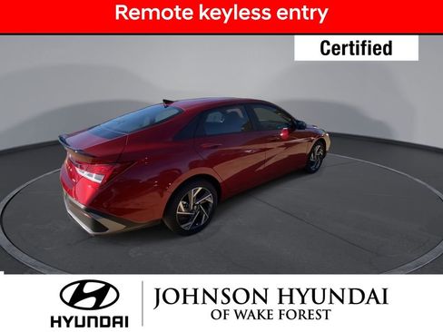 Certified 2025 Hyundai Elantra SEL w/ Cargo Package image 8
