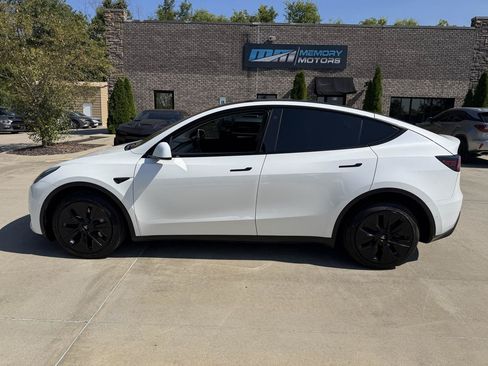 Used 2021 Tesla Model Y Long Range AWD/4WD image 8