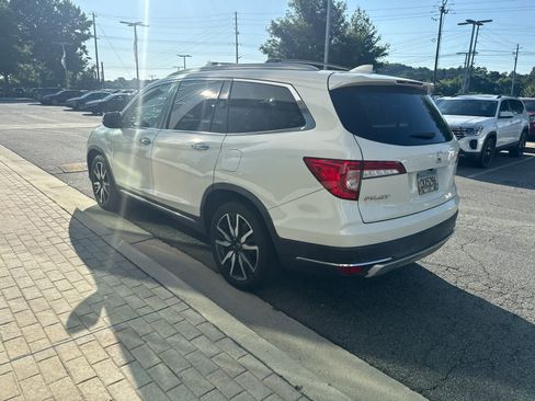 Used 2019 Honda Pilot Touring image 5